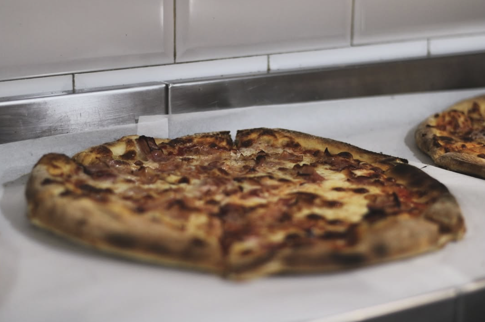 Pizzería y Coma